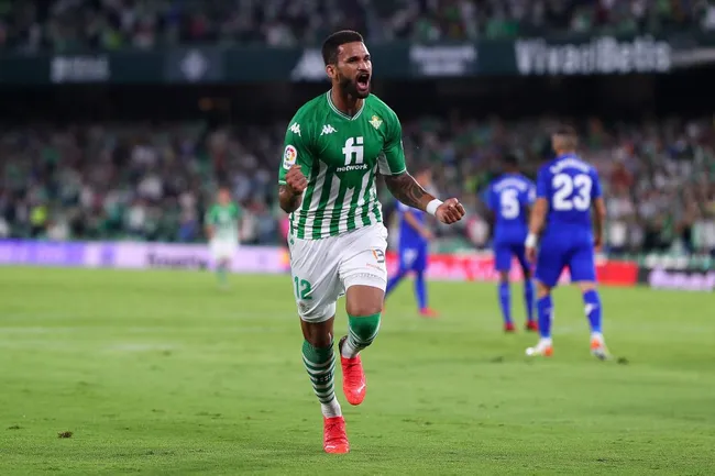Willian José vai seguir no Betis (Foto: Fran Santiago/Getty Images)