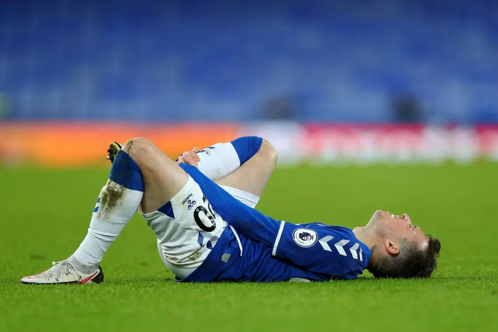 Bernard em ação pelo Everton. (Photo by Peter Byrne - Pool/Getty Images)