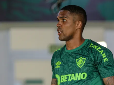 Diniz expõe bastidores da contratação de Douglas Costa pelo Fluminense após polêmicas