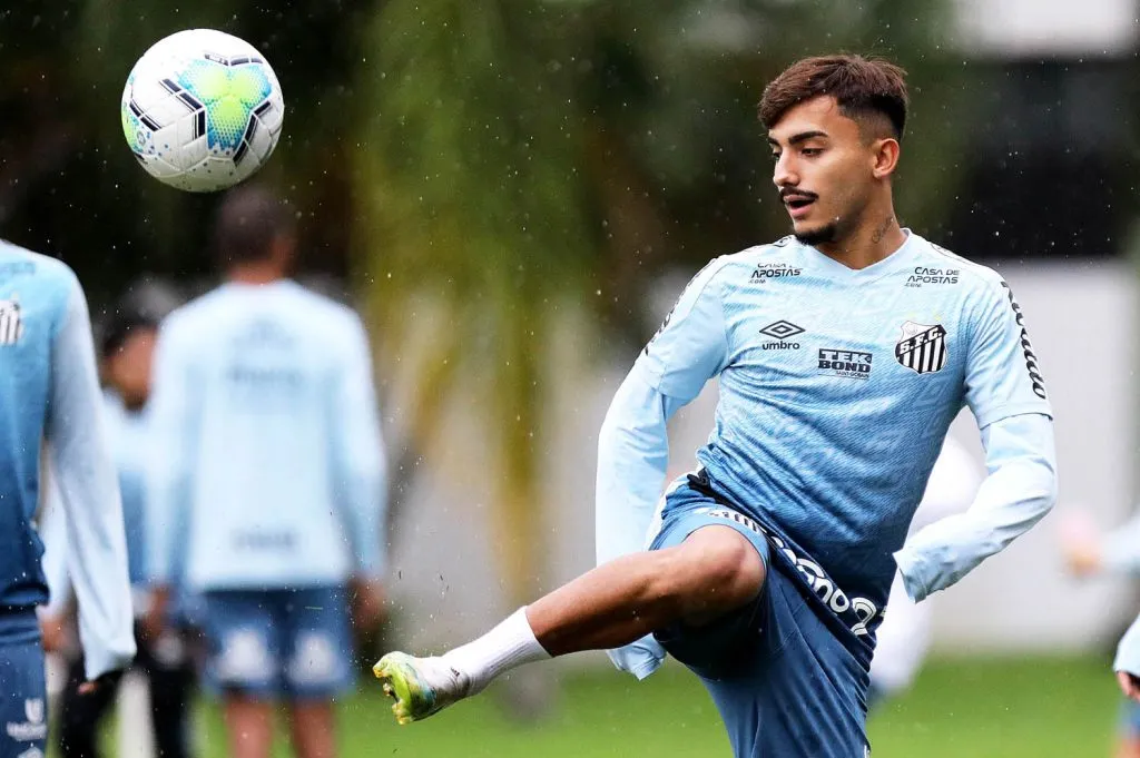 Lucas Lourenço | Foto: Pedro Ernesto Guerra Azevedo/Santos FC