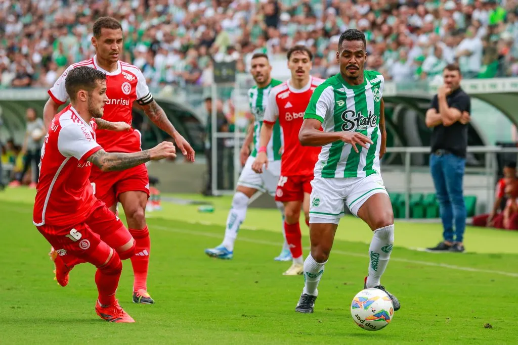 Caíque no duelo diante do Internacional. Foto: Luiz Erbes/AGIF
