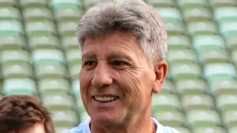 Grêmio de Renato pode superar o Corinthians e assinar com titular do rival. Foto: Gilson Lobo/AGIF