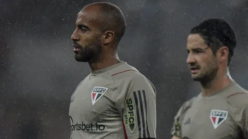 Flamengo avalia a contratação do atacante Alexandre Pato, ex-São Paulo. Foto: Thiago Ribeiro/AGIF