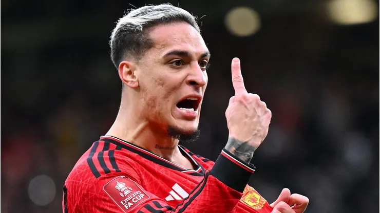 Opinião: Antony deveria deixar o Manchester United e assinar com ESSA equipe no Brasil. (Photo by Michael Regan/GettyImages)