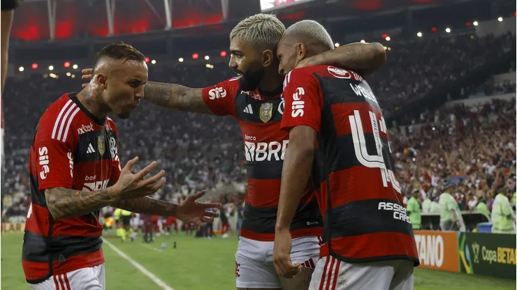 Flamengo surpreende e decide vender jogadores na próxima janela; Veja quem pode sair. (Photo by Wagner Meier/Getty Images)