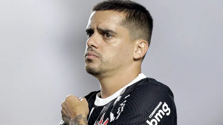 Torcida critica postura de Fagner em amistoso contra o Londrina. Foto: Rodrigo Coca/Agência Corinthians