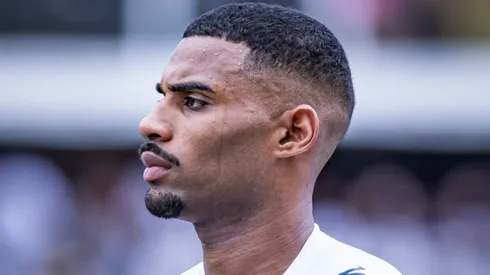 Russos querem a ida de Joaquim devido a dívida por transferban. Foto: Abner Dourado/AGIF