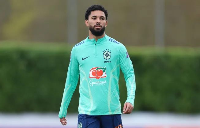 Douglas Luiz deveria ser titular na Seleção Brasileira | Foto: Rafael Ribeiro / CBF