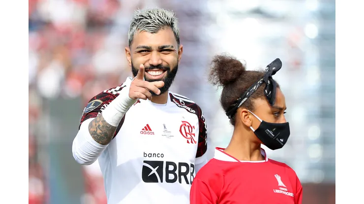 Jornalista sugere troca entre Flamengo e Palmeiras Dois jogadores do Verdão por Gabigol. (Photo by Buda Mendes/Getty Images)