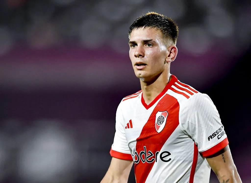 LANUS, ARGENTINA – JANUARY 31: Franco Mastantuono of River Plate looks on during a Copa de la Liga 2024 group A match between Barracas Central and River Plate at Estadio Ciudad de Lanus (La Fortaleza) on January 31, 2024 in Lanus, Argentina. (Photo by Marcelo Endelli/Getty Images)