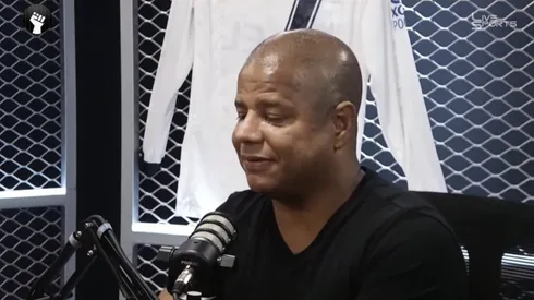 Marcelinho surpreende e crava quem foi o maior batedor de faltas