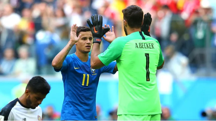 Internacional não para em Oscar e sonha com o goleiro Alisson, ex-Seleção Brasileira. (Photo by Alex Livesey/Getty Images)