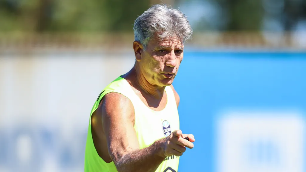 Renato fica ilhado em hotel, relata filha do treinador (Foto: Lucas Uebel/Grêmio/Divulgação)