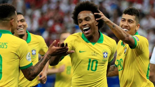Grêmio pode fazer proposta por Willian, ex-Corinthians e hoje no Fulham (Photo by Buda Mendes/Getty Images)