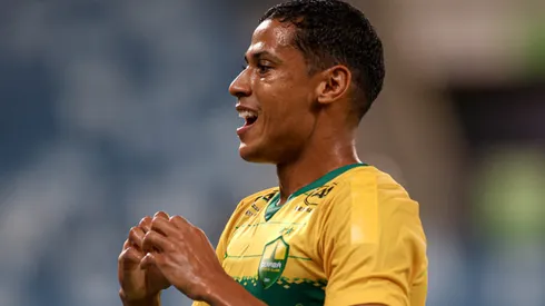 Ex-Grêmio, Bruno Alves brilhou pelo Cuiabá (Foto: AssCom Dourado/Divulgação)