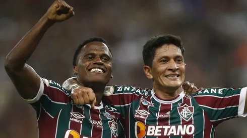 Torcida do Flamengo aponta o único jogador do Fluminense que teria vaga no Mengão. (Photo by Wagner Meier/Getty Images)