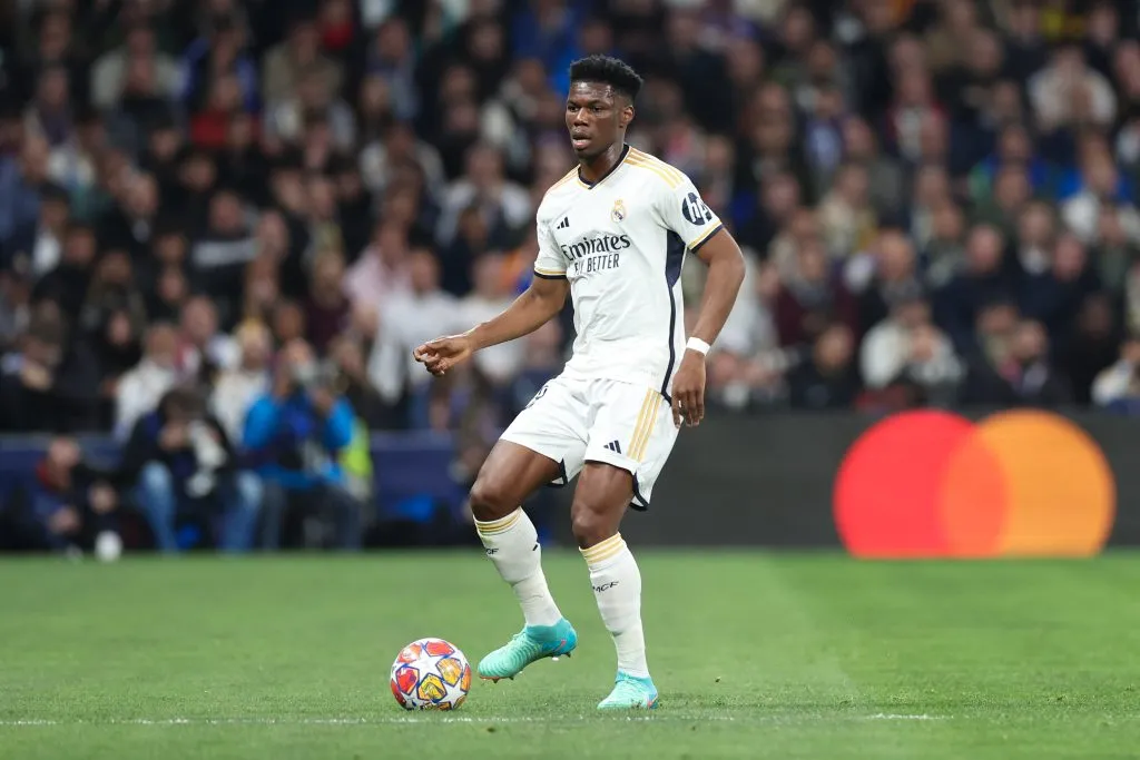 Chelsea quer tchouaméni, mas acordo é difícil. (Photo by Gonzalo Arroyo Moreno/Getty Images)