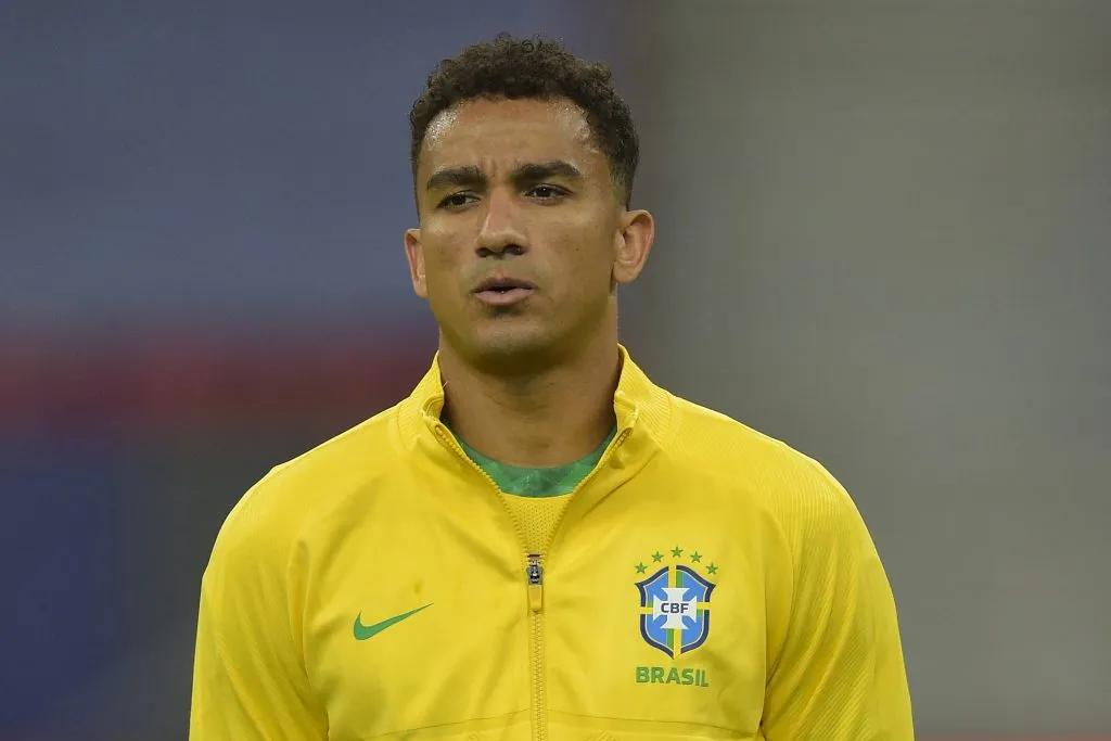Danilo em um jogo pela Seleção Brasileira (Photo by Pedro Vilela/Getty Images)