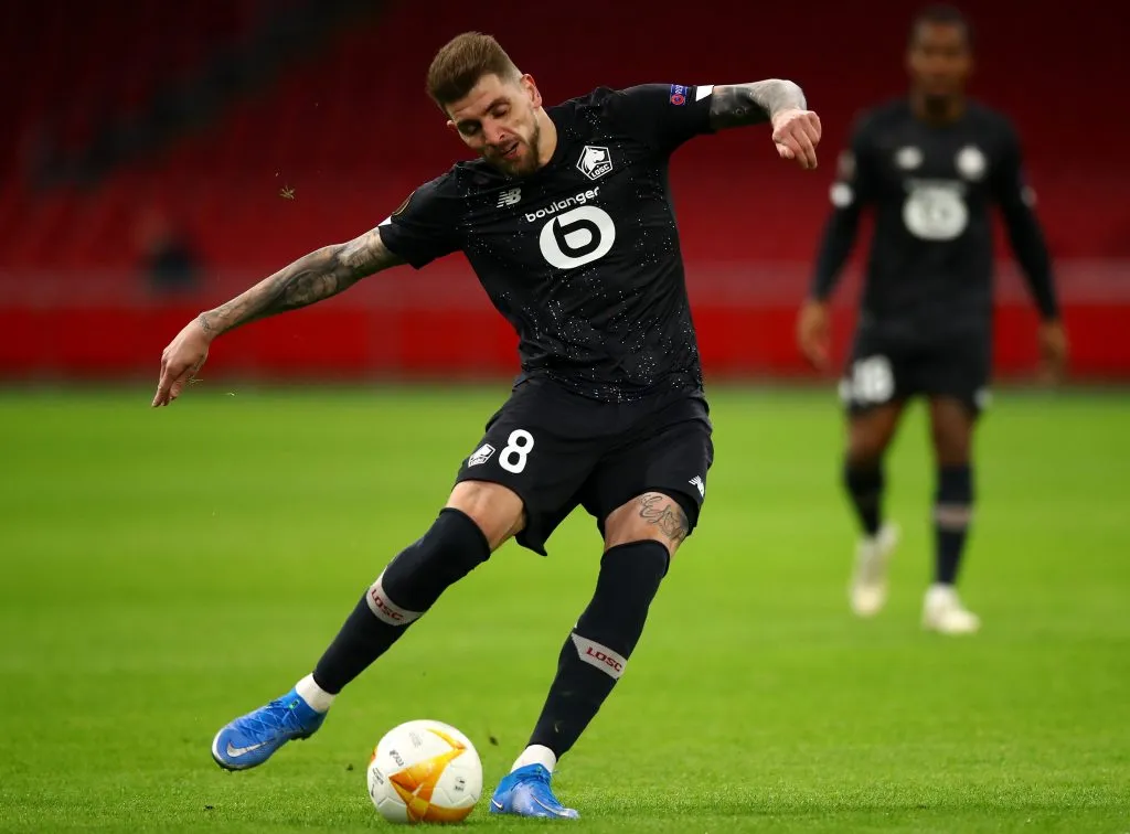 Português está livre no mercado. (Photo by Dean Mouhtaropoulos/Getty Images)