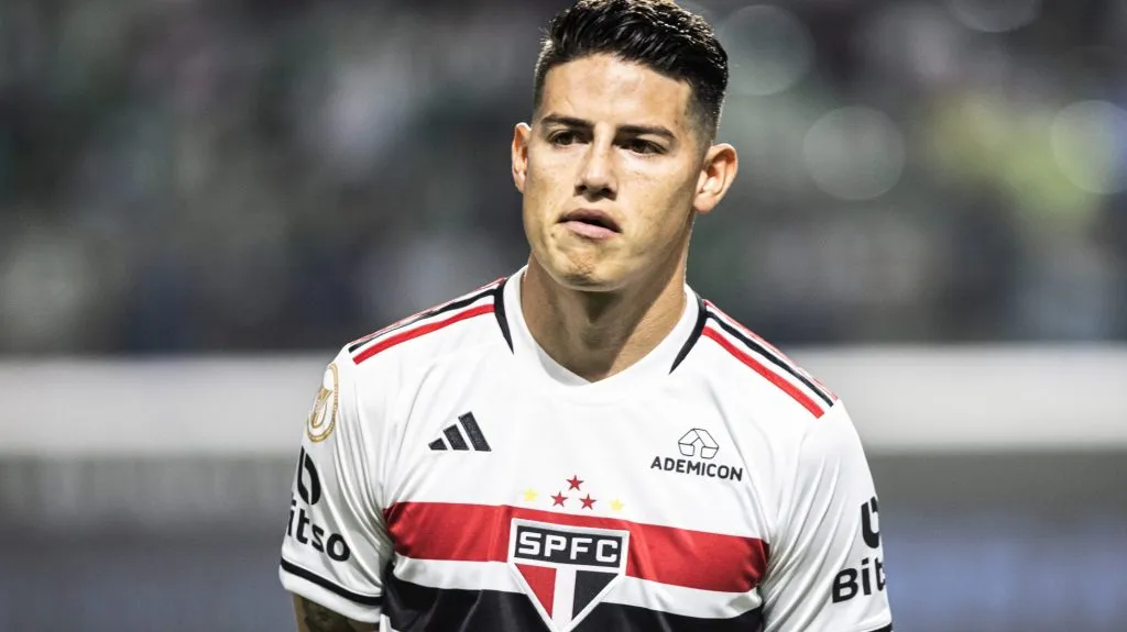 R$ 500 mil por mês James Rodríguez é aprovado em rival do São Paulo. Foto: Abner Dourado/AGIF