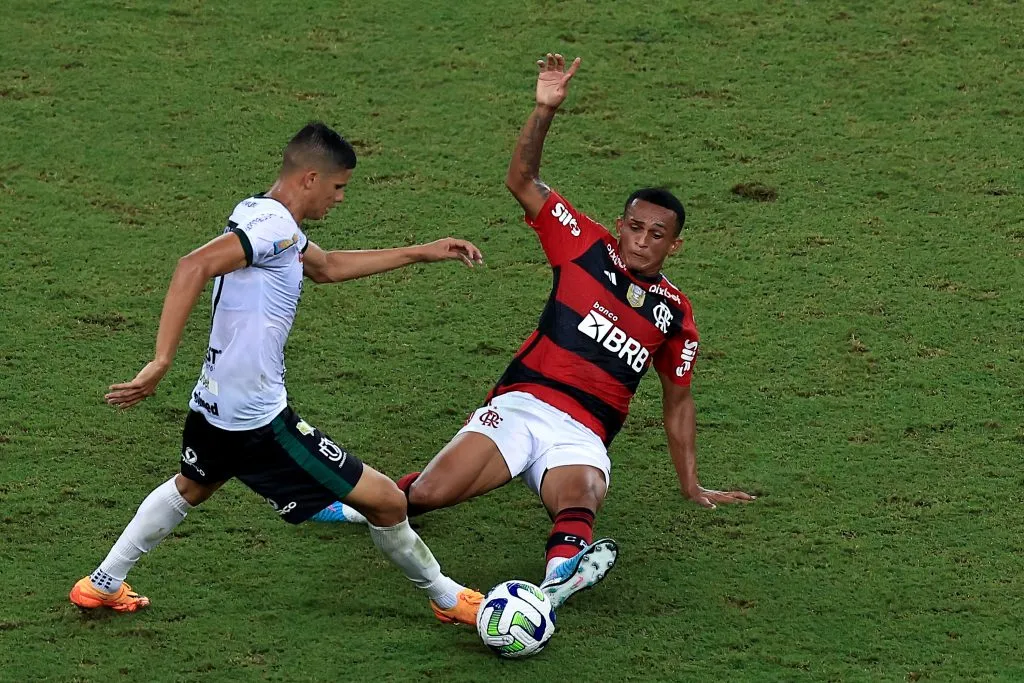 Wesley se destaca no setor defensivo. Foto: Buda Mendes/Getty Images