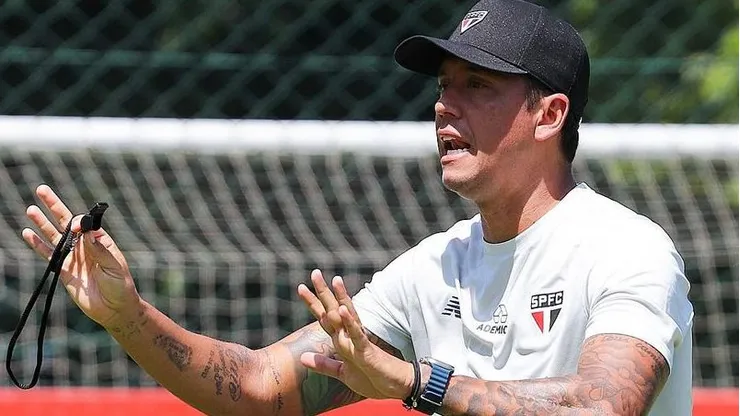 Thiago Carpini terá que ficar de olho em um adversário do grupo do São Paulo na Libertadores. Foto: divulgação/saopaulofc