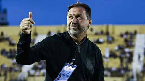 Corinthians aceita proposta e libera lateral para assinar com o Resende. Foto: Fabio Giannelli/AGIF