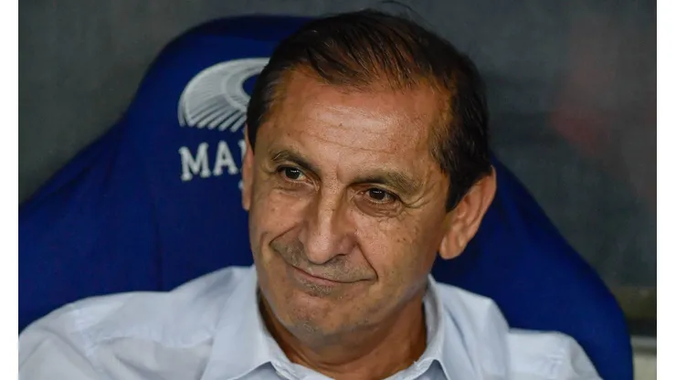 Ramón Díaz, técnico do Vasco, tomou decisão importante no clube. Foto: Thiago Ribeiro/AGIF