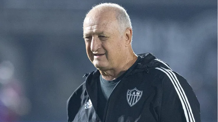 Felipão é sugerido no São Paulo e torcedores reagem na web Chega de humilhação. Foto: Fabio Moreira Pinto/AGIF