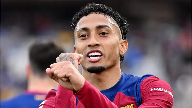 R$ 272 milhões: Raphinha, do Barcelona, encaminha acordo com o Manchester United. (Photo by David Ramos/Getty Images)