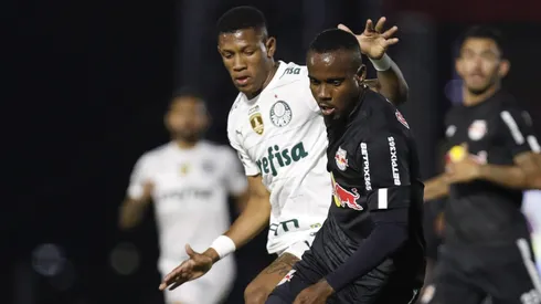 Flamengo recebe o 'sim' de Tite para fechar com Helinho, do Bragantino (Photo by Ricardo Moreira/Getty Images)