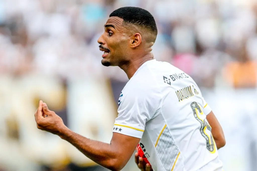 Zagueiro no duelo diante do Novorizontino. Foto: Reinaldo Campos/AGIF