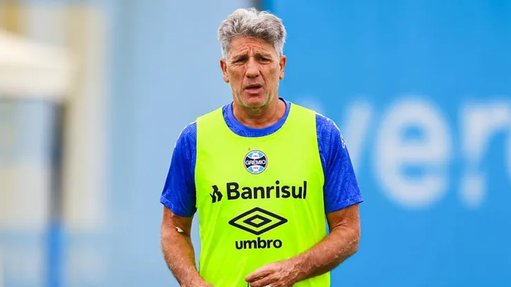 Renato: técnico cobrou jogador do Grêmio (Foto: Renan Jardim / Grêmio FBPA / Divulgação)