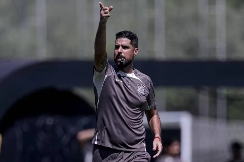 Toni Oliveira no CT Joaquim Grava. Foto: Rodrigo Coca/Ag. Corinthians