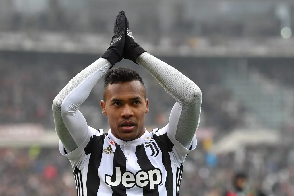 Alex Sandro em ação pela Juve (Photo by Valerio Pennicino/Getty Images)