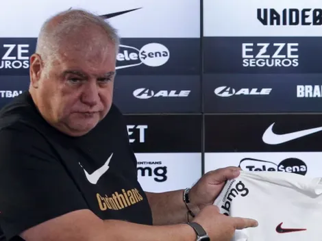Diretor do Corinthians se irrita e detona arbitragem