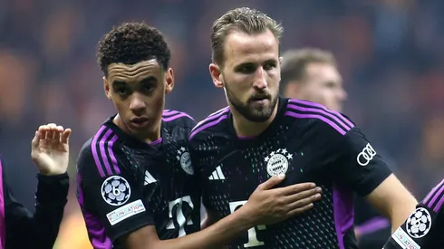 Real Madrid não para em Davies e considera fechar com outro craque do Bayern. (Photo by Ahmad Mora/Getty Images)