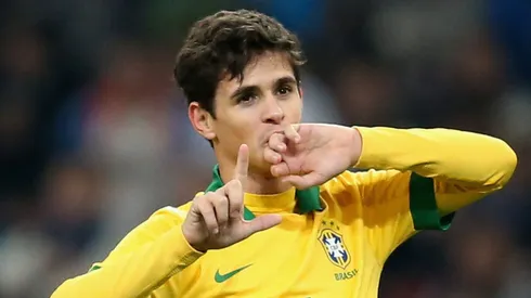 Oscar deixa o Flamengo de lado e quer assinar contrato com o Internacional. (Photo by Feng Li/Getty Images)