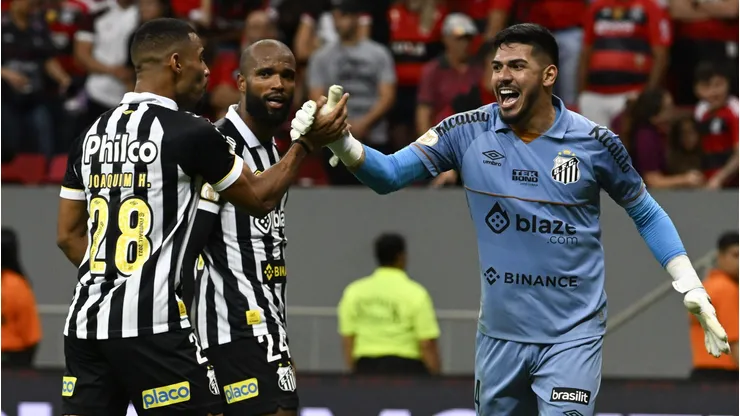 Corinthians prepara oferta para fechar a contratação de peça fundamental do Santos. Foto: Mateus Bonomi/AGIF