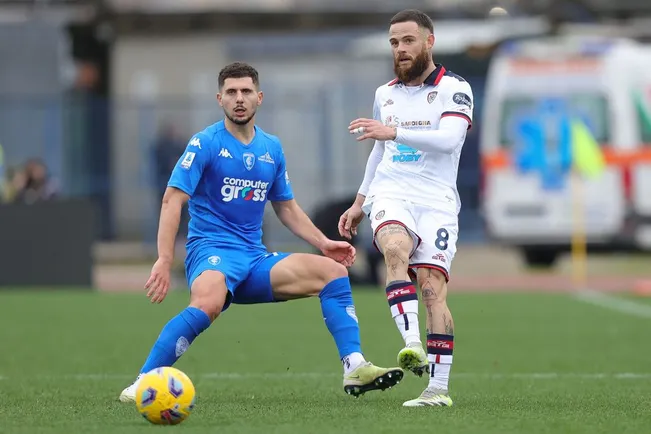 Nahitan Nández contra o Empoli. (Photo by Gabriele Maltinti/Getty Images)