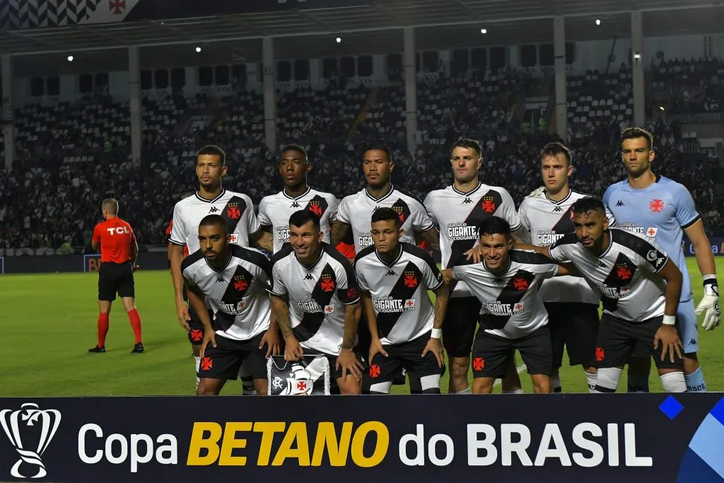 RJ – RIO DE JANEIRO – 07/03/2024 – COPA DO BRASIL 2024, VASCO X AGUA SANTA – Jogadores do Vasco posam para foto antes na partida contra Agua Santa no estadio Sao Januario pelo campeonato Copa Do Brasil 2024. Foto: Thiago Ribeiro/AGIF