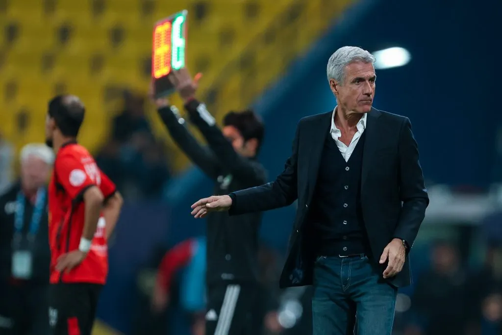 Castro em ação pelo Al-Nassr. (Photo by Yasser Bakhsh/Getty Images)