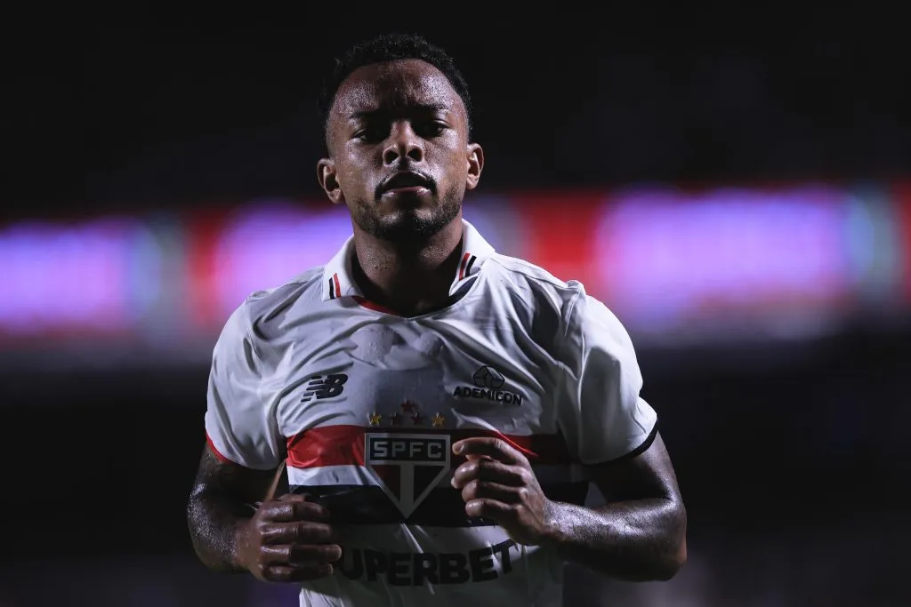 Internacional encainha acordo com Welington. Foto: Ettore Chiereguini/AGIF