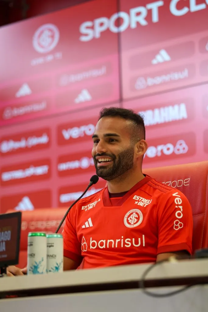2024-03-11 Apresentação do jogador Thiago Maia. Foto Ricardo Duarte/Internacional