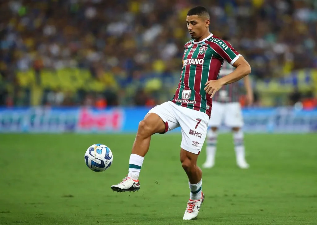 André em ação pelo Fluminense (Photo by Raul Sifuentes/Getty Images)