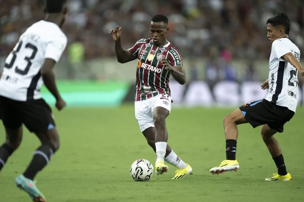 Já imaginou Árias no Flamengo? Foto: Jorge Rodrigues/AGIF