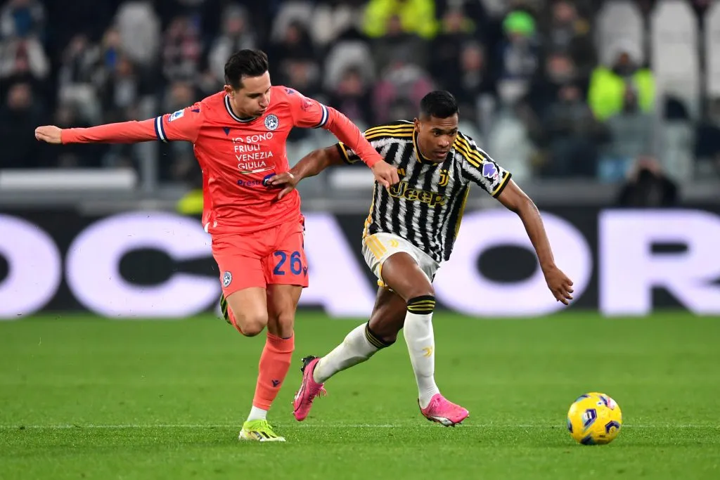 Alez Sandro em partida na Serie A Italiana. (Photo by Valerio Pennicino/Getty Images)