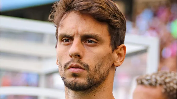 Ídolo do Flamengo, Rodrigo Caio pode assinar com campeão brasileiro. Foto: Renan Oliveira/AGIF