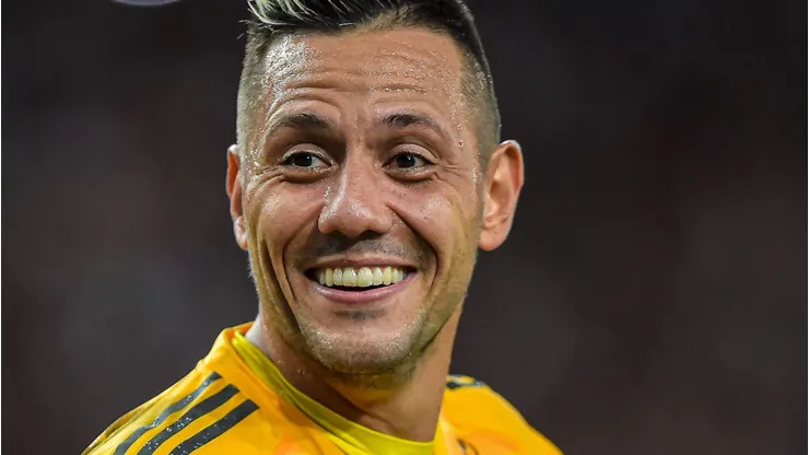 Diego Alves, ex-Flamengo, tem nome falado em campeão do Brasileirão. Foto: Thiago Ribeiro/AGIF