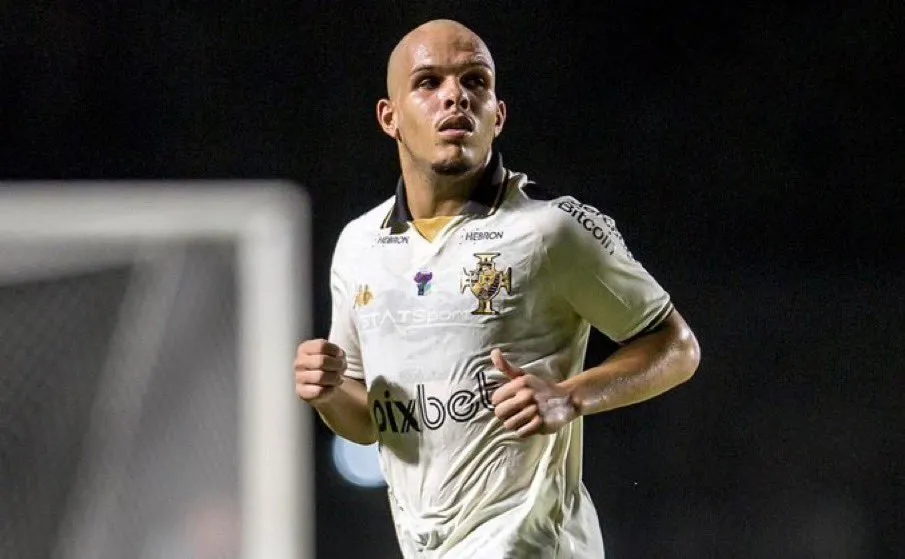 Rodrigo recusa clube da Série C. Foto: Daniel Ramalho/CRVG